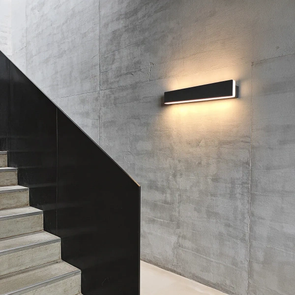 Kinkiet Bodo 60 cm czarny LED CCT IP54